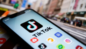 Jessie Bluegrey: Wer ist die deutsche TikTok-Influencerin